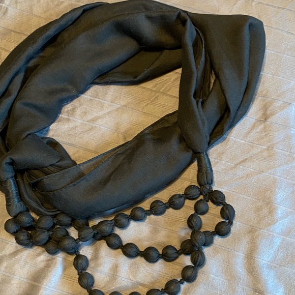 Scarves scarves scarves - Picture 10 of 13